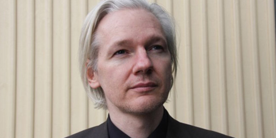 İngiliz Mahkemesi Julian Assange’ın İsveç’e İadesine Karar Verdi