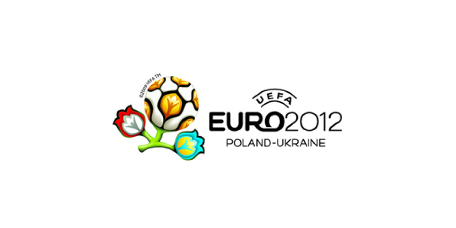 EURO 2012 Öncesinde Futbolculara Twitter Yasağı