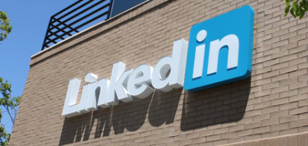 Twitter ve LinkedIn Yollarını Ayırdı
