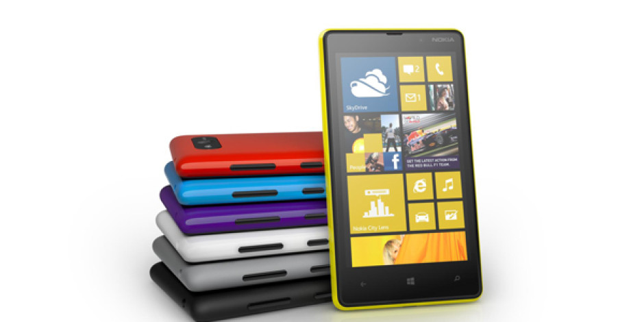 Nokia, Yeni Akıllı Telefonları Lumia 920 ve Lumia 820’yi Tanıttı