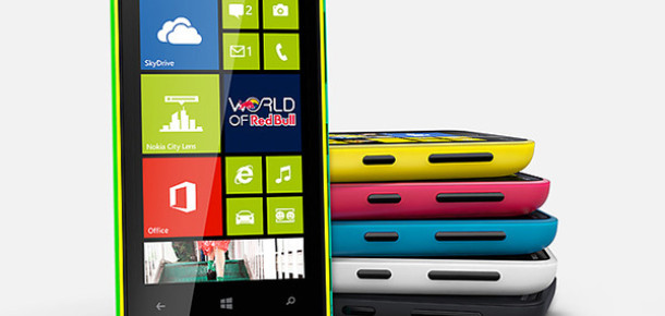Nokia Serinin En Cazip Modeli Lumia 620’yi Tanıttı