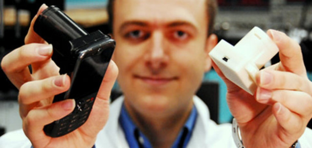 Ödüllü Türk Bilim Adamı Aydoğan Özcan Akıllı Telefonları Laboratuvara Dönüştürüyor