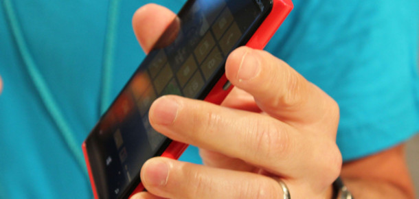 Ağırlık Konusunda Rakiplerinin Gerisinde Kalan Nokia, 2013’te Daha Hafif Lumia’lar ile Geliyor