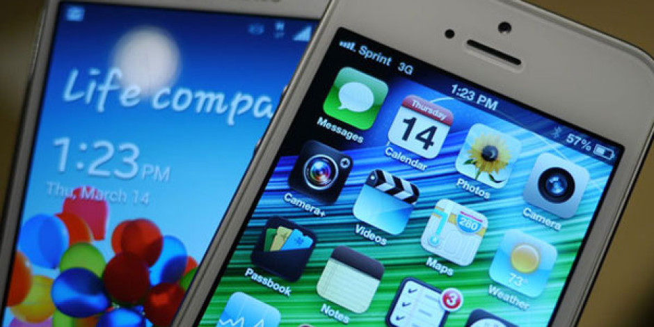 Sosyal Medyada Hangisi Daha Çok Beğeniliyor? iPhone 5 mi Galaxy S4 mü?
