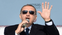 Tablet Dağıtımında Başbakan Erdoğan’dan Nasihat: “Bilgisayarın Esiri Olmayın”