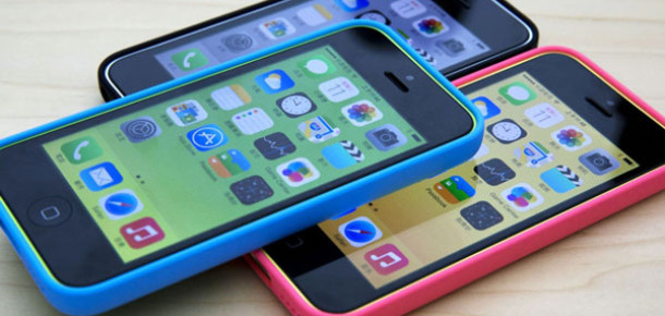 Apple Pahalı Bulunan iPhone 5C’nin Uygun Fiyatlı Versiyonunu Çıkarıyor