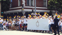Apple’dan herkesi kucaklama mesajı içeren Onur Yürüyüşü videosu