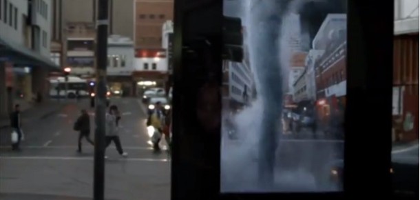 Fırtınanın İçinde filmi için artırılmış gerçeklik temelinde hazırlanan reklam panosu
