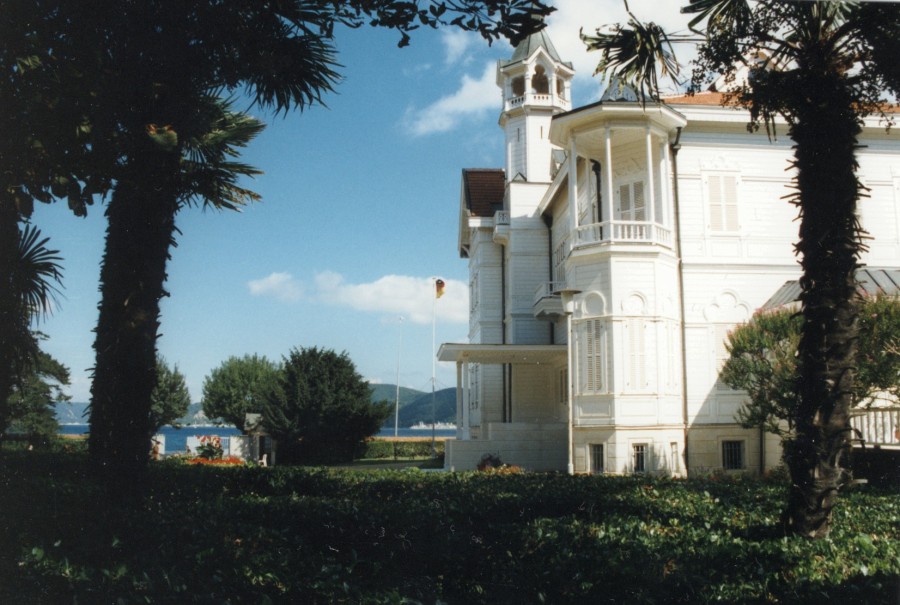 Sommerhaus_der_dt_botschaft_in_tarabya_istanbul