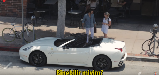 Hayrettin’den Ferrari ile kız tavlamak