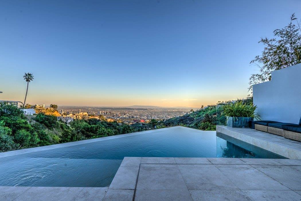 his-videos-are-apparently-pretty-entertaining-as-hes-got-enough-cash-to-snag-a-45-million-pad-in-los-agneles-yes-that-is-an-infinity-pool-you-see-on-the-bottom-floor-it-overlooks-los-angeles