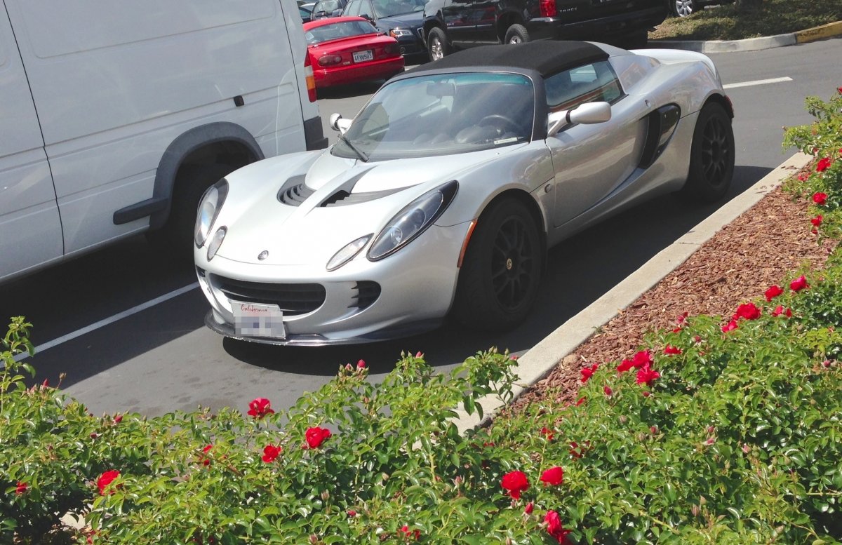 this-is-a-lotus-elise-it-costs-47250-to-73500-brand-new-29217-to-45450-depending-on-the-package