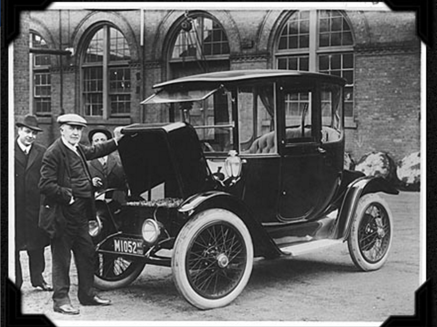 the-electric-cars-first-heyday-was-in-the-late-1800s-and-early-1900s