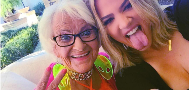 2 milyonun üzerindeki takipçisiyle Instagram’ın yeni yıldızı 87 yaşındaki bir büyükanne