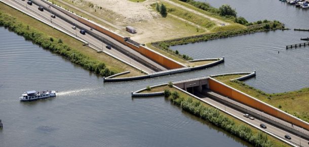Hollandalılardan doğayı korumak için bir başka enteresan proje: Su köprüsü